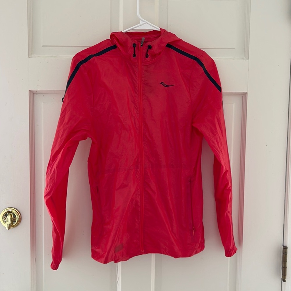 Women’s XS running trail jacket rain shell layer saucony